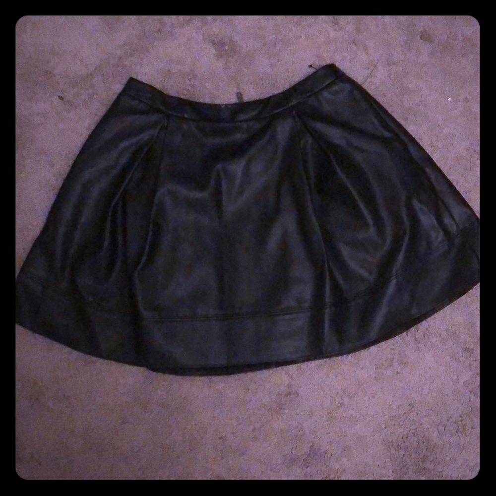 Pleated leather skirt